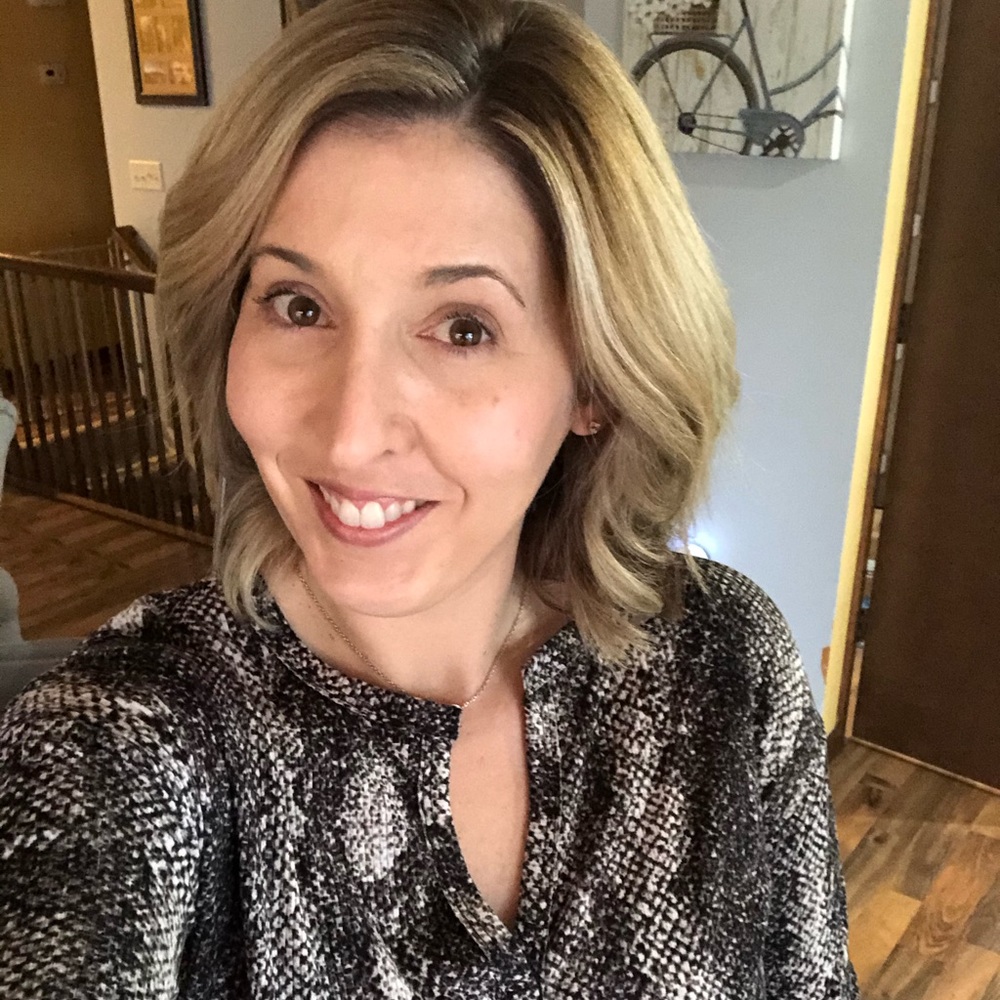 Meet your Posher, Lisa